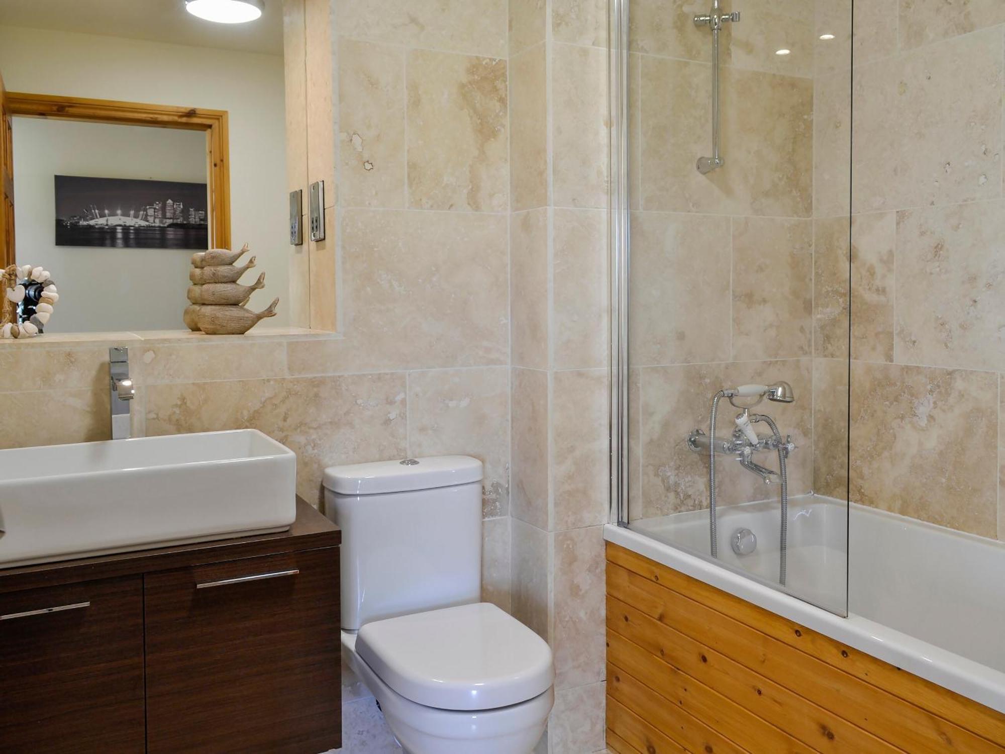 Seaviews And Hot Tub At The Fairways - Uk39821 Villa Portpatrick Exteriör bild